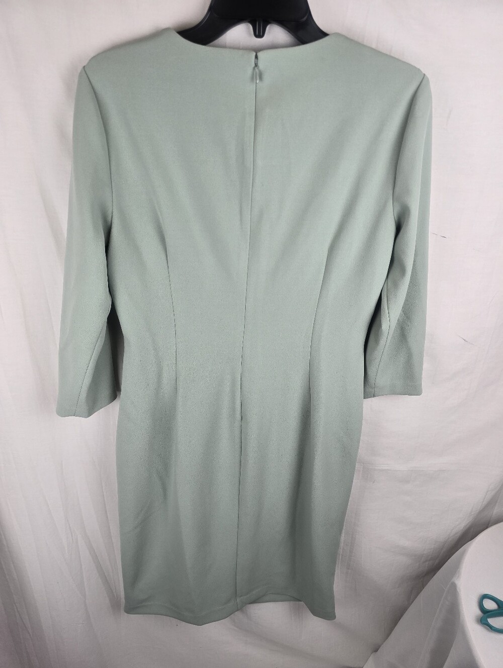 Calvin Klein Sage Green 3/4th Sleeve Twist-Front Sheath Zipper Front Dress Sz 12 - Picture 6 of 11